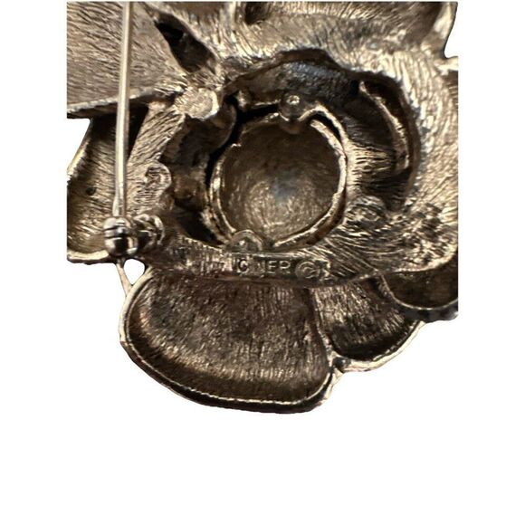 Vintage Ciner Flower Brooch RARE Textured And Pebbled Mid Century - Picture 4 of 4